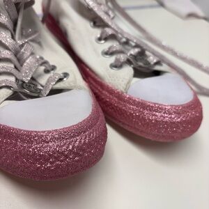Converse x Miley Cyrus Chuck Taylor All Star Hi Glitter Woman size 8.5, man 6.5